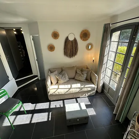 Holiday home - Maison Les Calanques - Piscine Chauffee