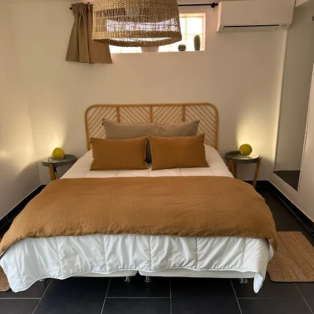 Holiday home - Maison Les Calanques - Piscine Chauffee A 30c Cassis